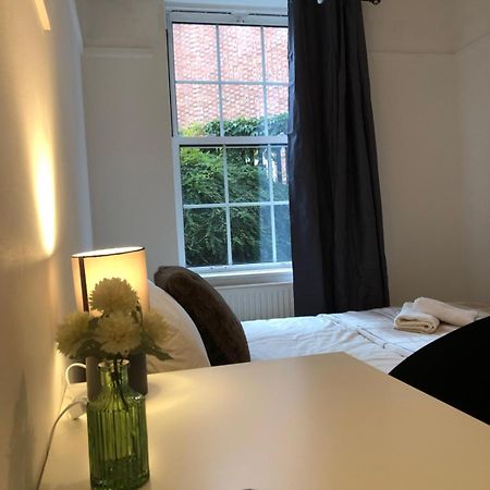 Comfy Private Bedrooms Near O2 Forum Kentish Town, Camden London Ngoại thất bức ảnh