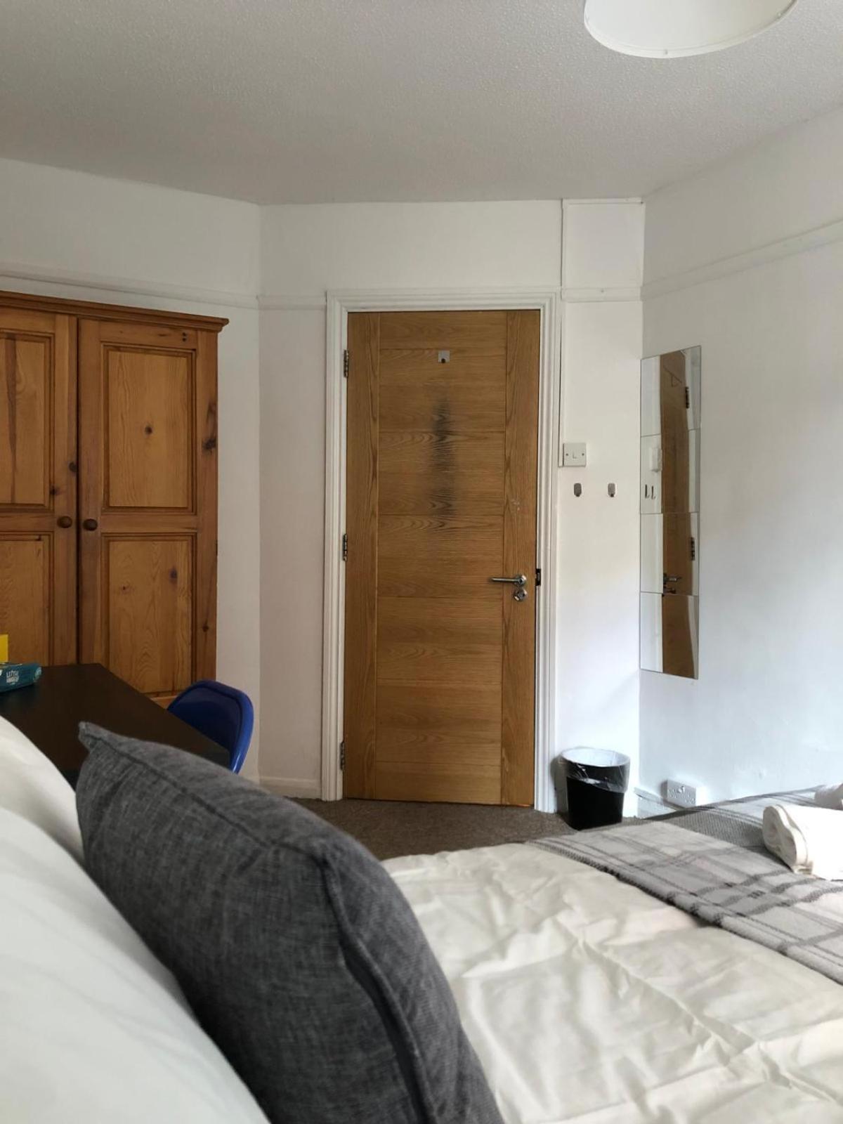 Comfy Private Bedrooms Near O2 Forum Kentish Town, Camden London Ngoại thất bức ảnh